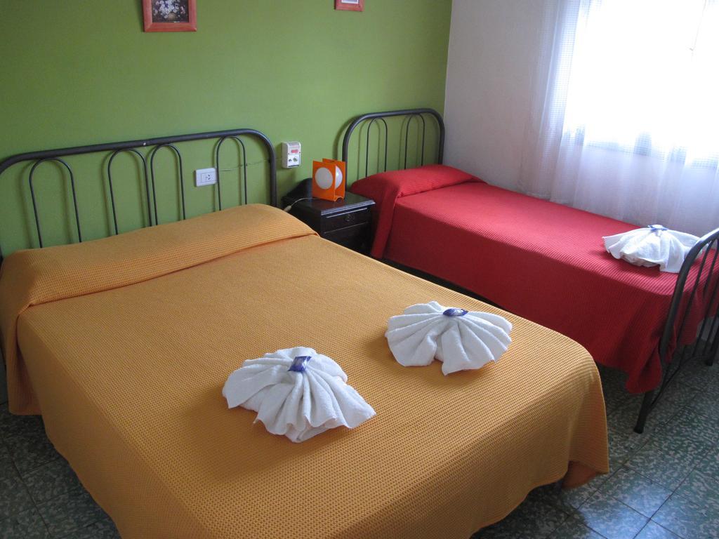 Bambi Hotel La Falda Exterior foto